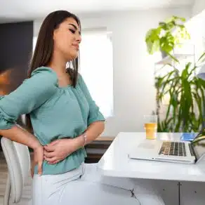 endometriosis cause back pain